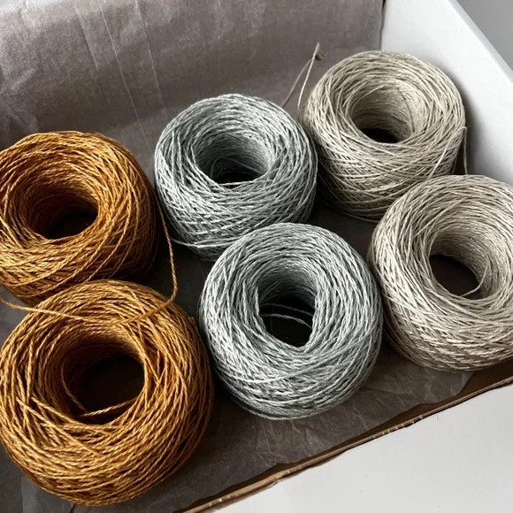 Set of Six 100% linen Yarn Spools - Picture 5 of 5